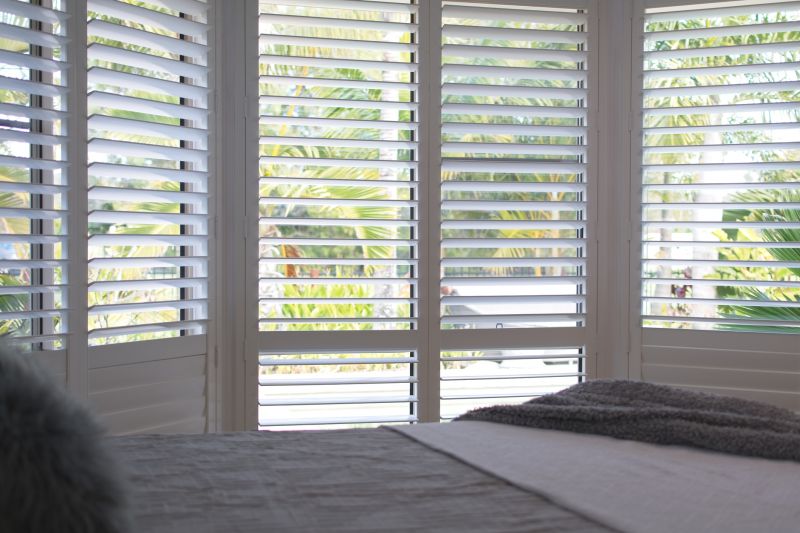 Shutter Reattachment in Overland Park, KS